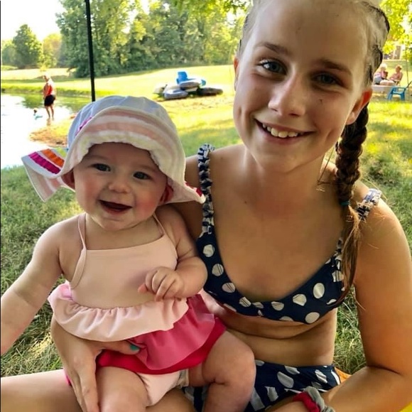 Meet your Posher, Cassie - Picture 2 of 16